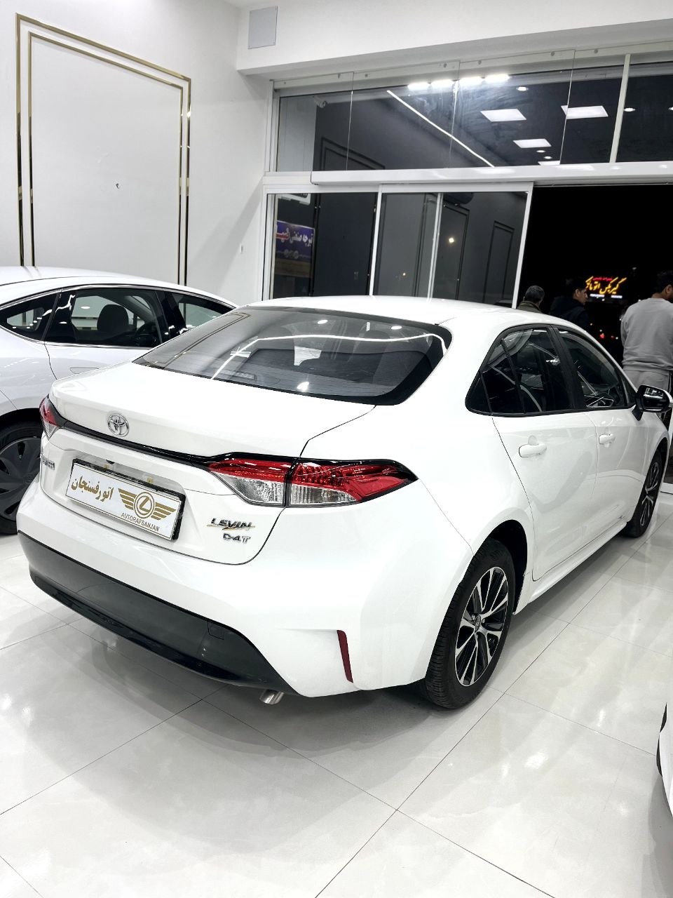 تویوتا لوین بنزینی 2024 صفر با کیفیت