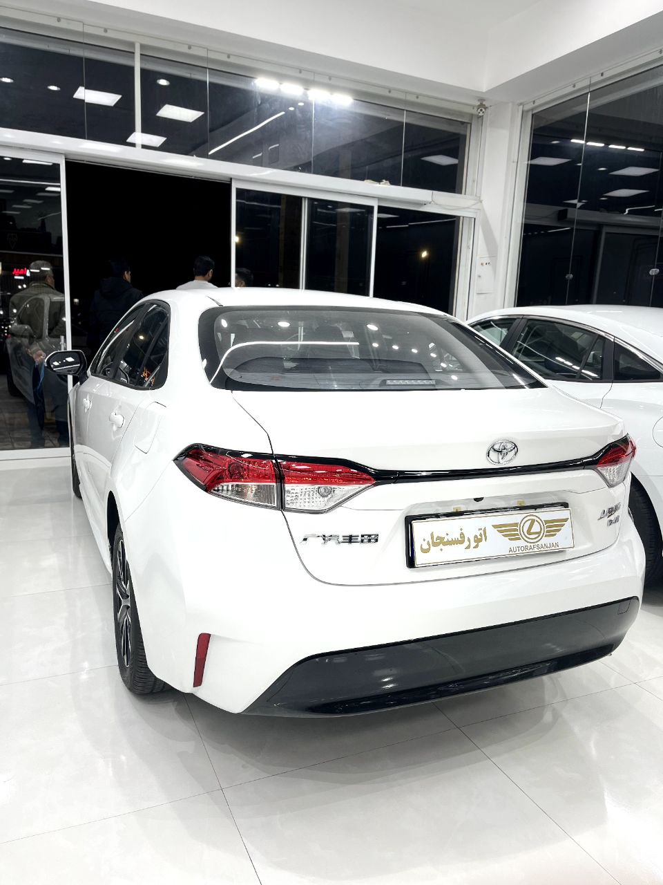 تویوتا لوین بنزینی 2024 صفر با کیفیت